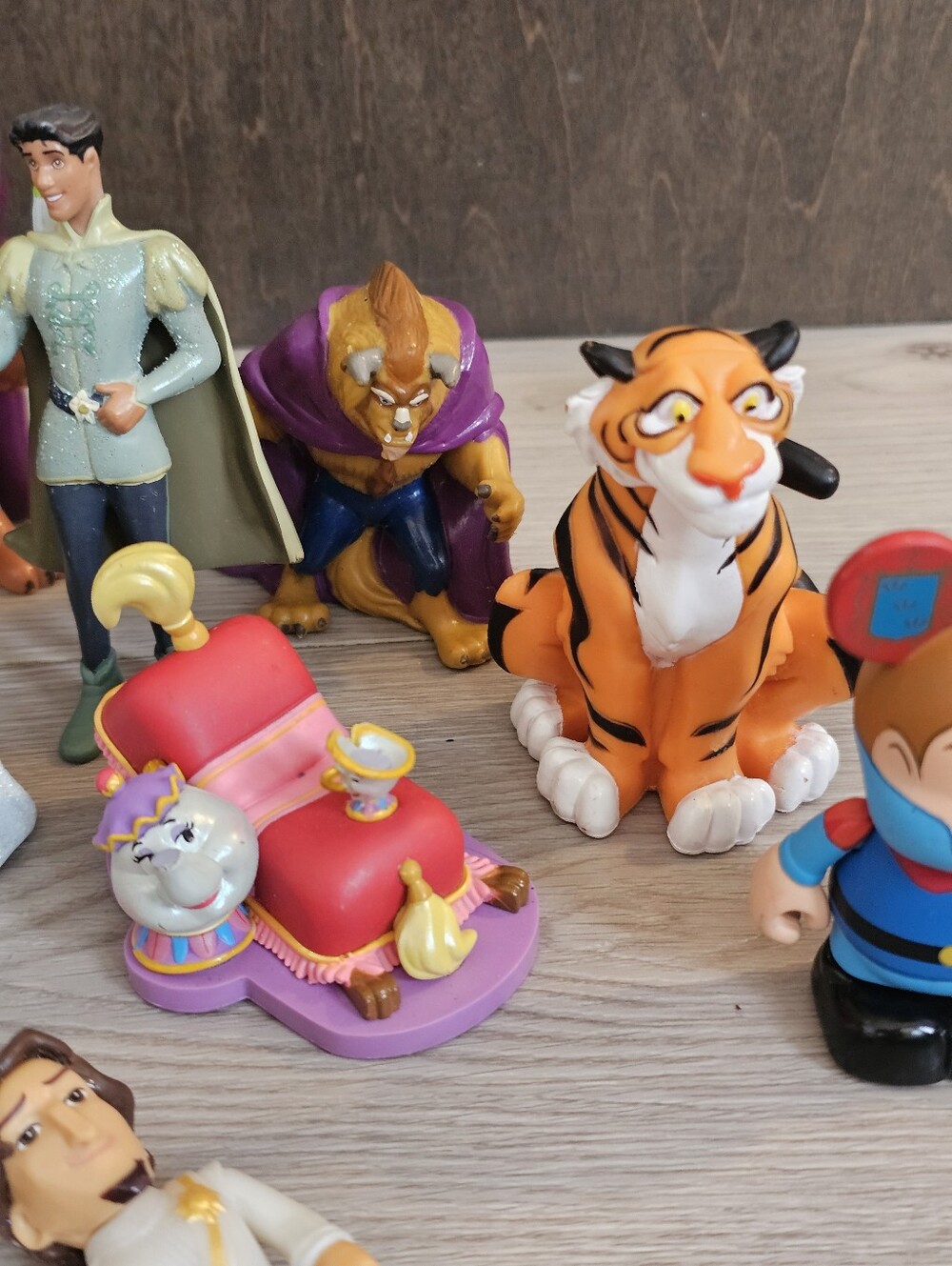 Disney Princess & Character Figurine Lot – Mixed PVC Toy 25 Figures - Picture 13 of 16